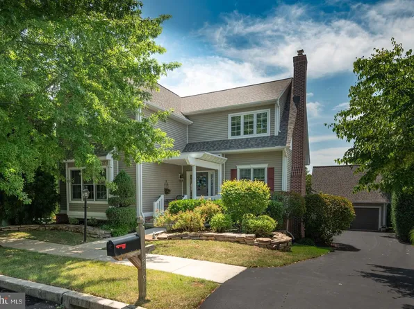 439 Fairmont Dr, Chester Springs, PA 19425