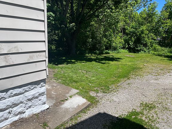 2nd image of 1710 Grace Ave NE
