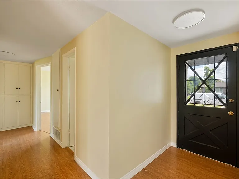 11833 Pounds Ave — Photo 6