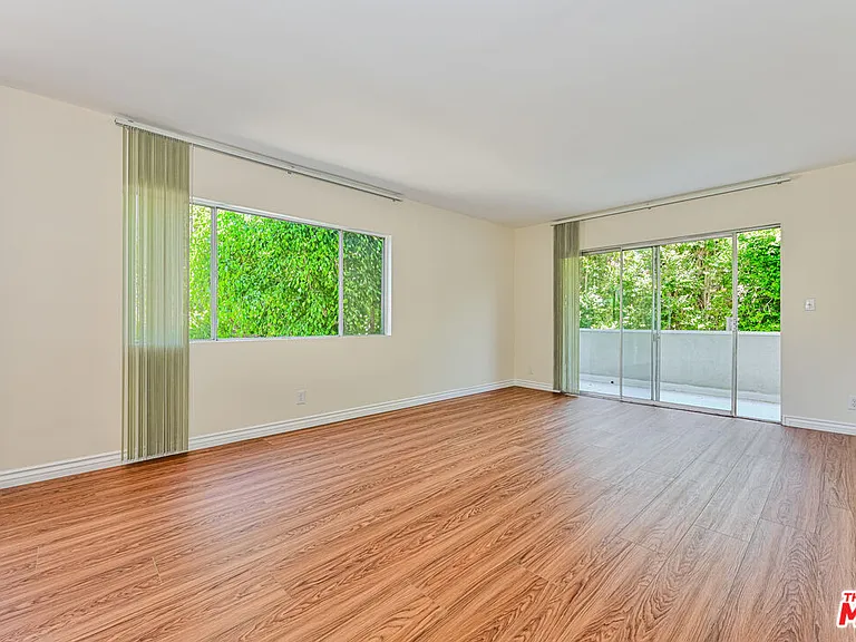 1440 Reeves St #103 — Photo 8