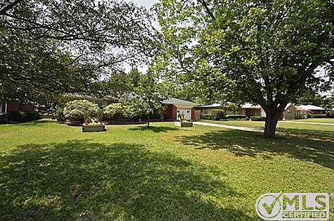 1st image of 1805 Linden Dr