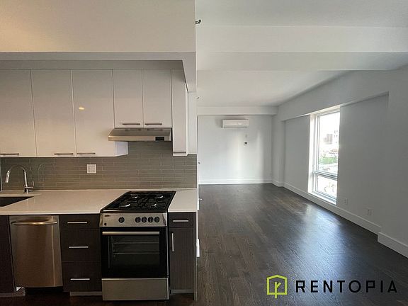 3rd image of 596 Washington Ave #4O