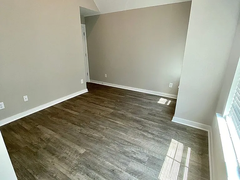 240 Creek Run Way — Photo 9