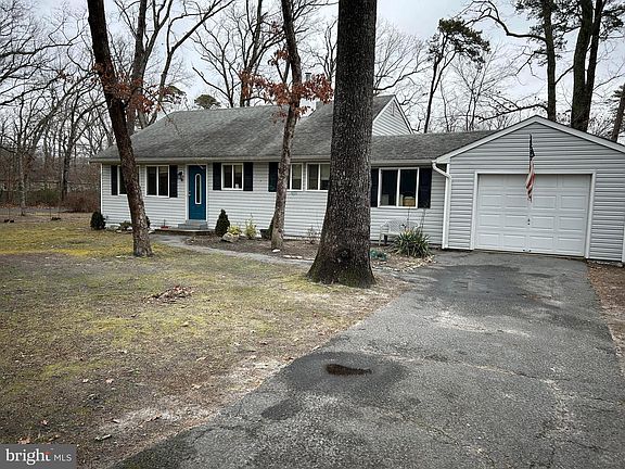 2nd image of 6 Holly Ave