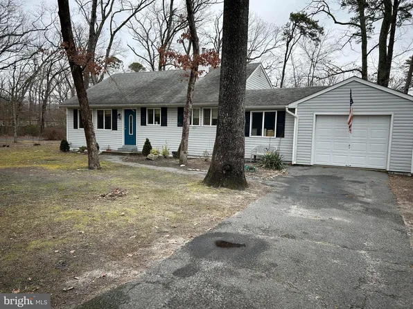6 Holly Ave, Browns Mills, NJ 08015