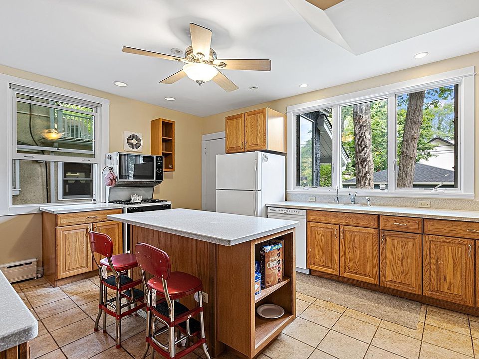 1st image of 400 Central Ave #1