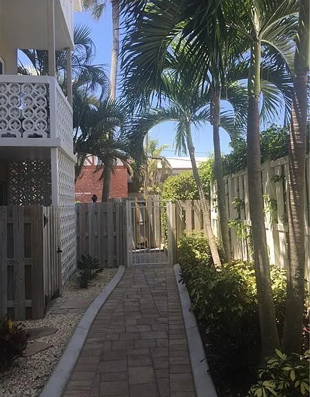 3220 NE Bayview Dr #102 — Photo 14