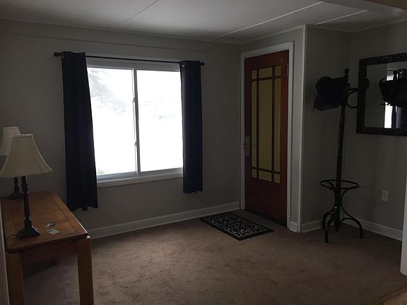 5th image of 412 Emmett St