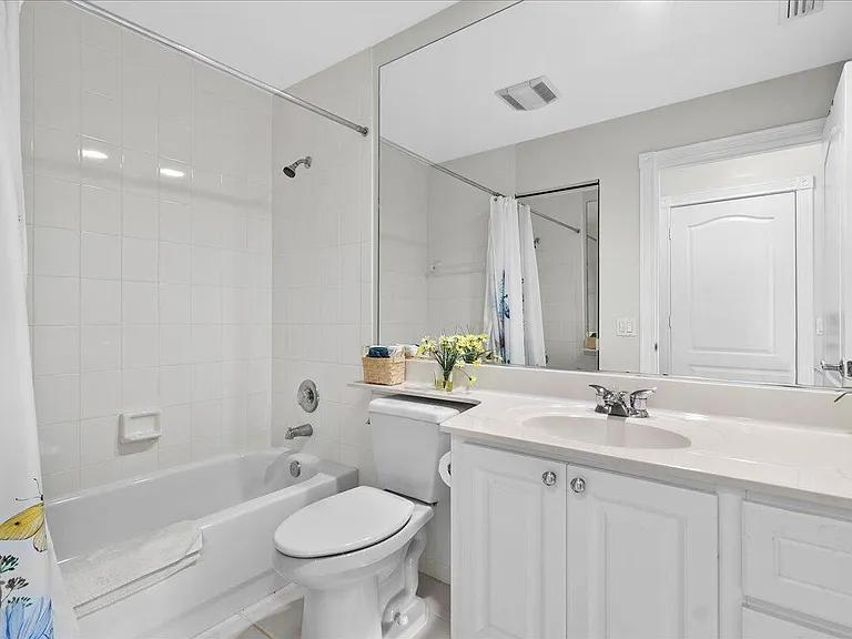 3277 SE Glacier Ter — Photo 14