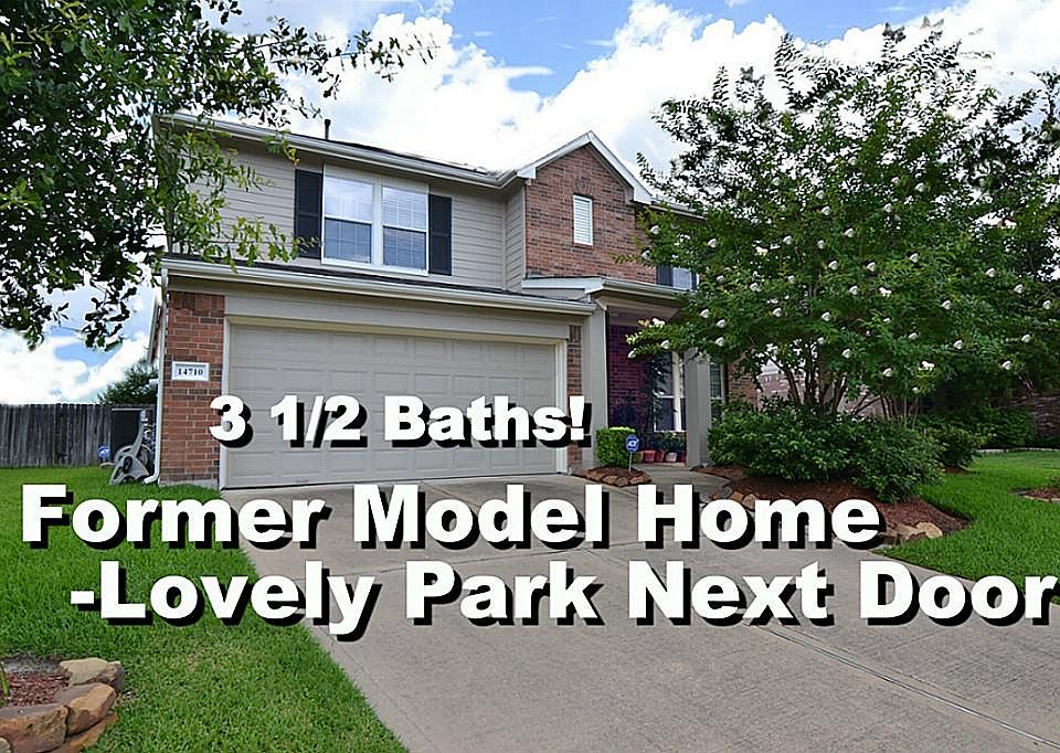 4 Bedrooms, 3 1/2 BATHS with beautifully landscaped yard, and on CUL-DE-SAC Sterrt