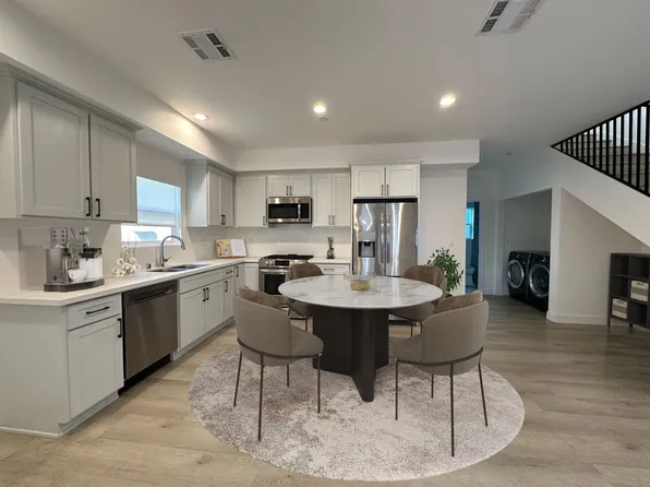14248 Roscoe Blvd, Panorama City, CA 91402