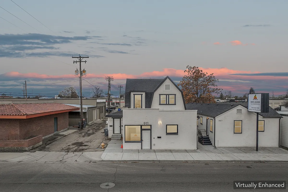 Photo 2 of 11 - 911 2nd St S - Nampa, ID Building Photo - 911 2nd St S