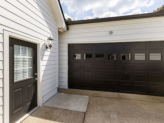 4th image of 913 Indian Springs Cir
