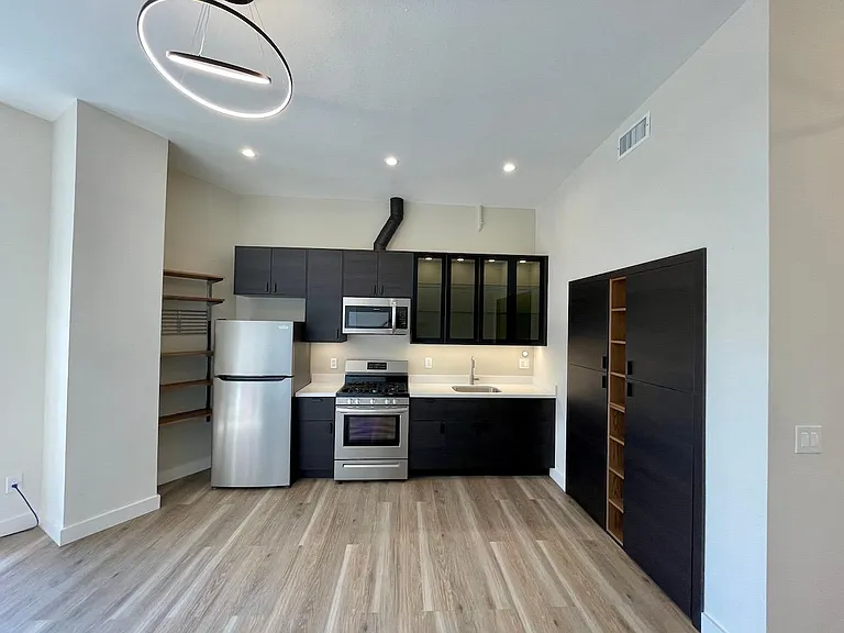 2401 San Pablo Ave #B — Photo 1