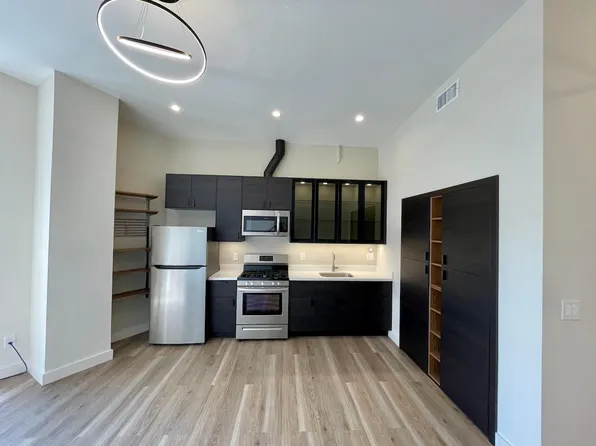 2401 San Pablo Ave #B, Oakland, CA 94612