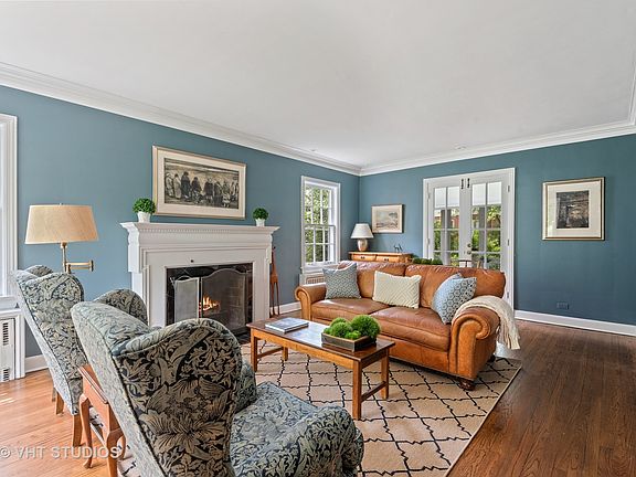 4th image of 111 Lawndale St