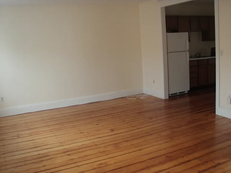 137 High St #3 — Photo 3
