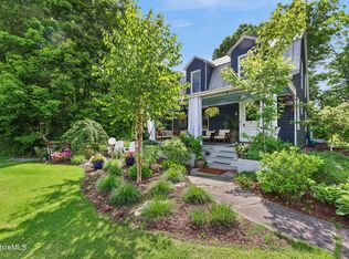 4 Lenox Rd, West Stockbridge, MA 01266