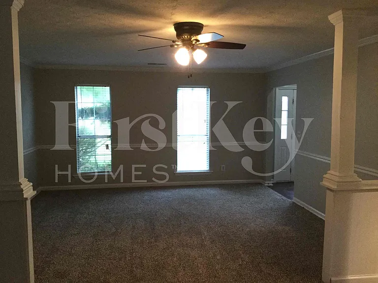 535 Sherwood Oaks Rd — Photo 4