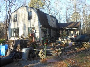 25 Johnson Rd, Foster, RI 02825