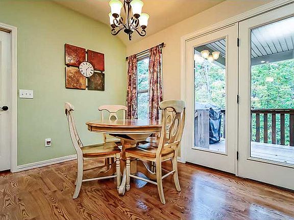 4th image of 5 Bardon Ln