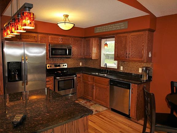 2nd image of 256 117th Ln NE