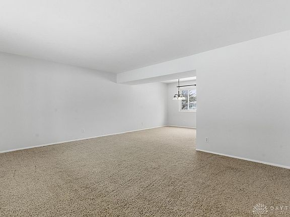 5th image of 1929 Willowgreen Dr