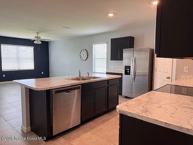 239 Guinevere Dr SW — Photo 3