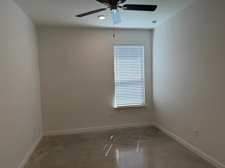 2011 Bear Grass Ridge Rd #A — Photo 10