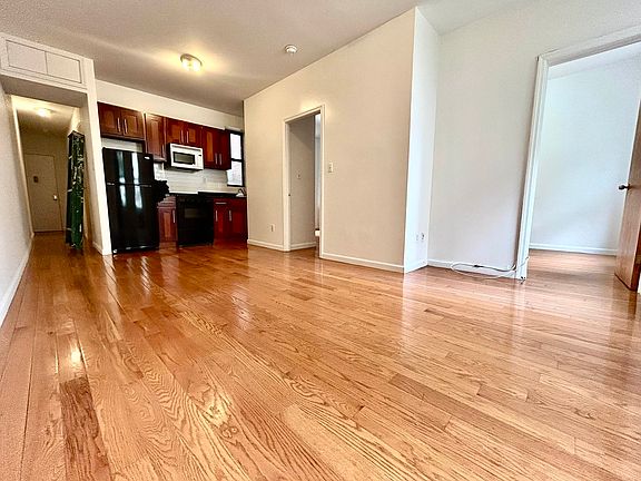2nd image of 332 E 15th St #4I
