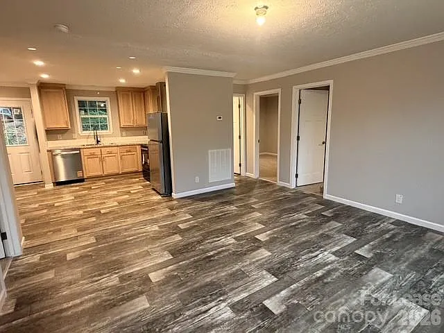 87 Gravel Hill Ct
