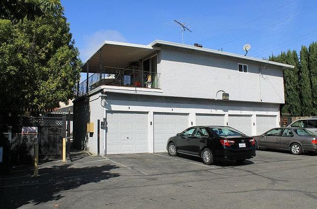 1st image of 35 Lavonne Dr APT 1