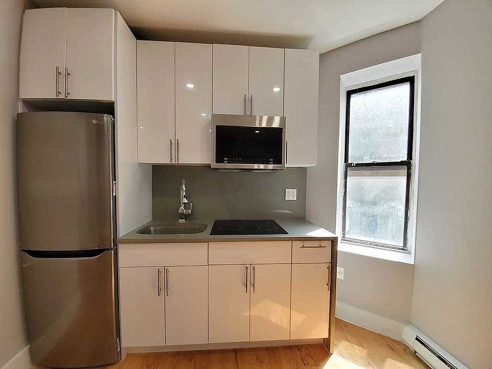 1st image of 590 W 204th St APT A45