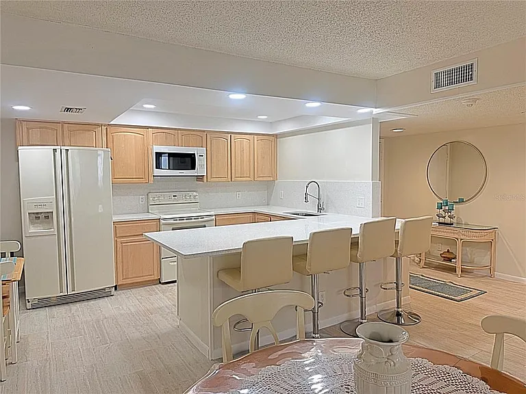 1460 Gulf Blvd #411 — Photo 9