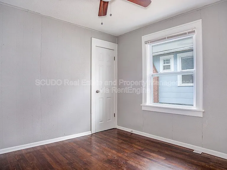 5002 Euclid Ave E — Photo 10