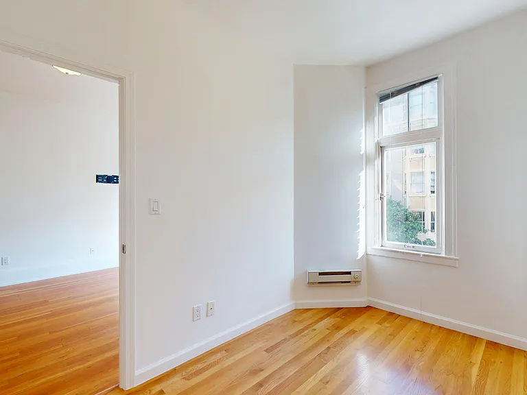 1106 Bush St #304 — Photo 11