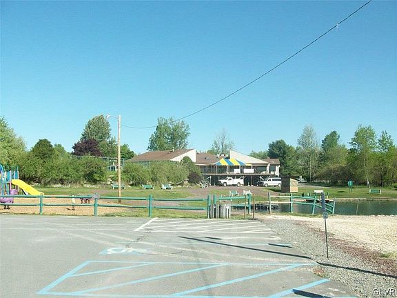 4th image of 107 Spencer Kipling Ln