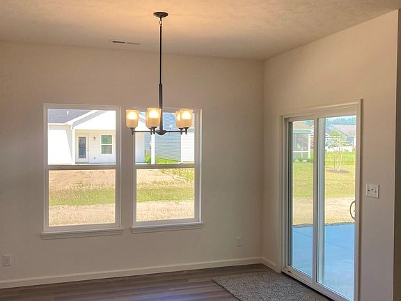 4th image of 420 Wallingford St Lot 264