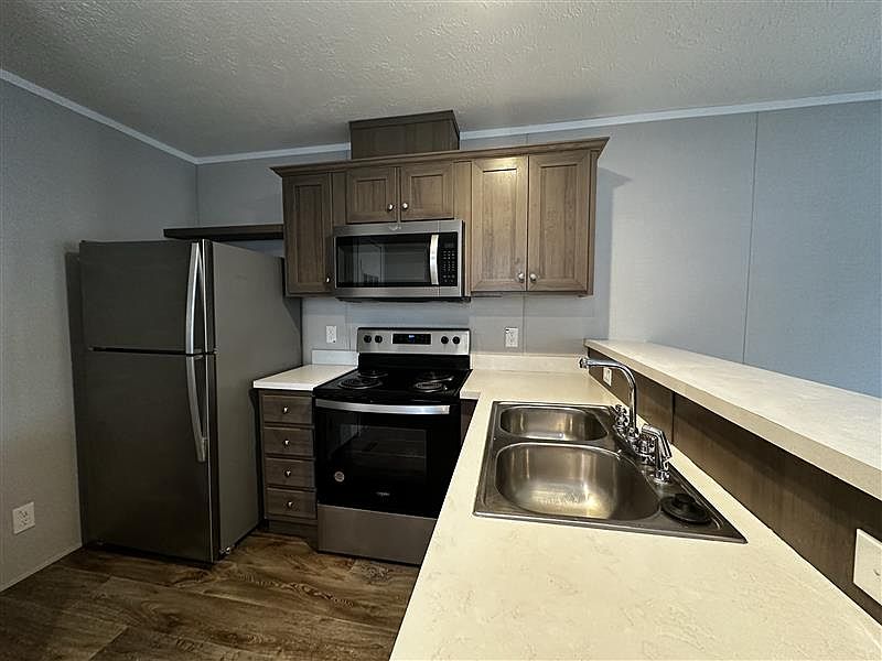 1st image of 111 Orchid Dr
