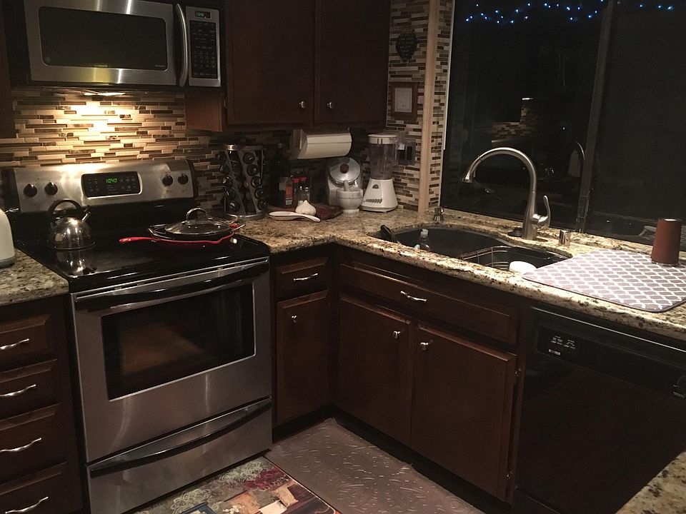 1st image of 830 Mimosa Ave