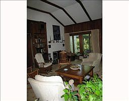 5th image of 9 Dogwood Ln