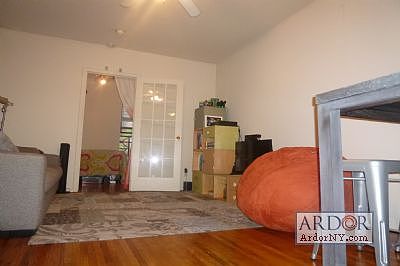 3rd image of 305 E 92nd St APT 5A