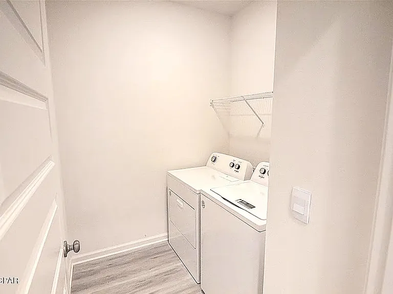 30 Sandywoods Ct — Photo 18