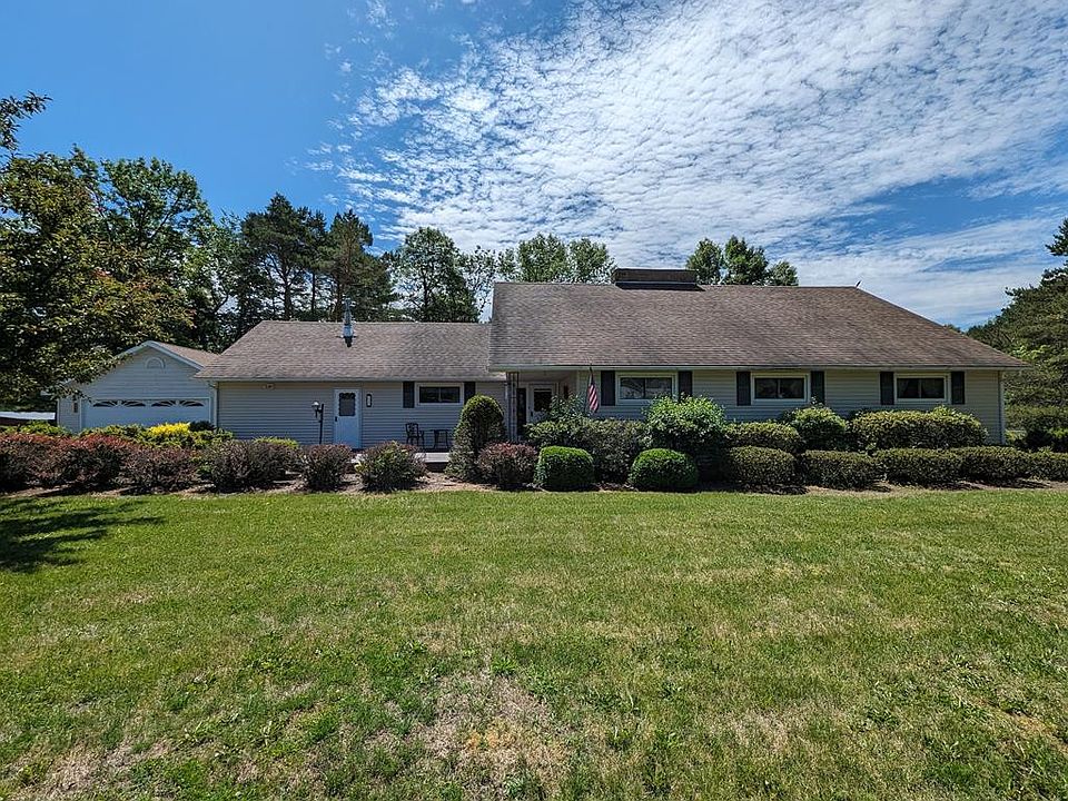 1st image of 856 Mountain View Dr