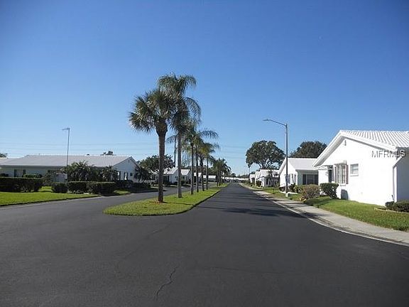 4th image of 3632 91st Ave N