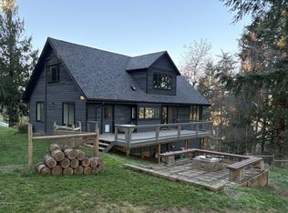 27827 Berry Hill Way, Eugene, OR 97405