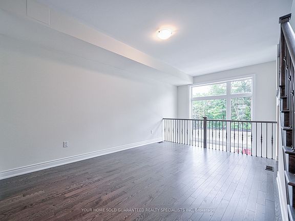 5th image of 14 Bennington Rd