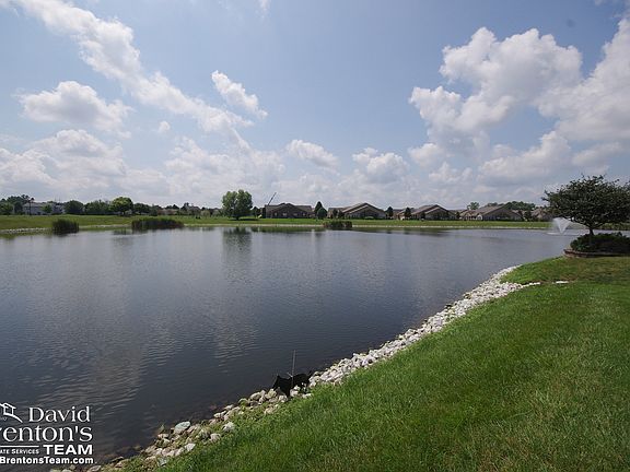 2nd image of 7363 Lake Lakota Dr