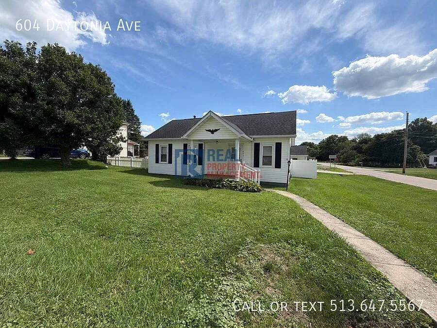 Updated 2 BR 1 BA Dayton Home w/Garage — Photo 3