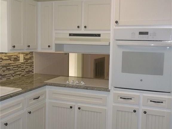 4th image of 3607 Hershey Ln
